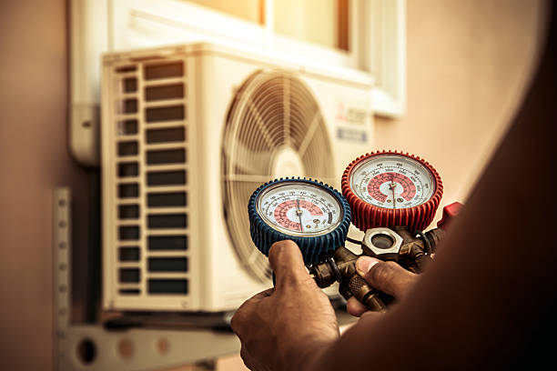 Professional Hvac Repair technician working in Estherville, IA